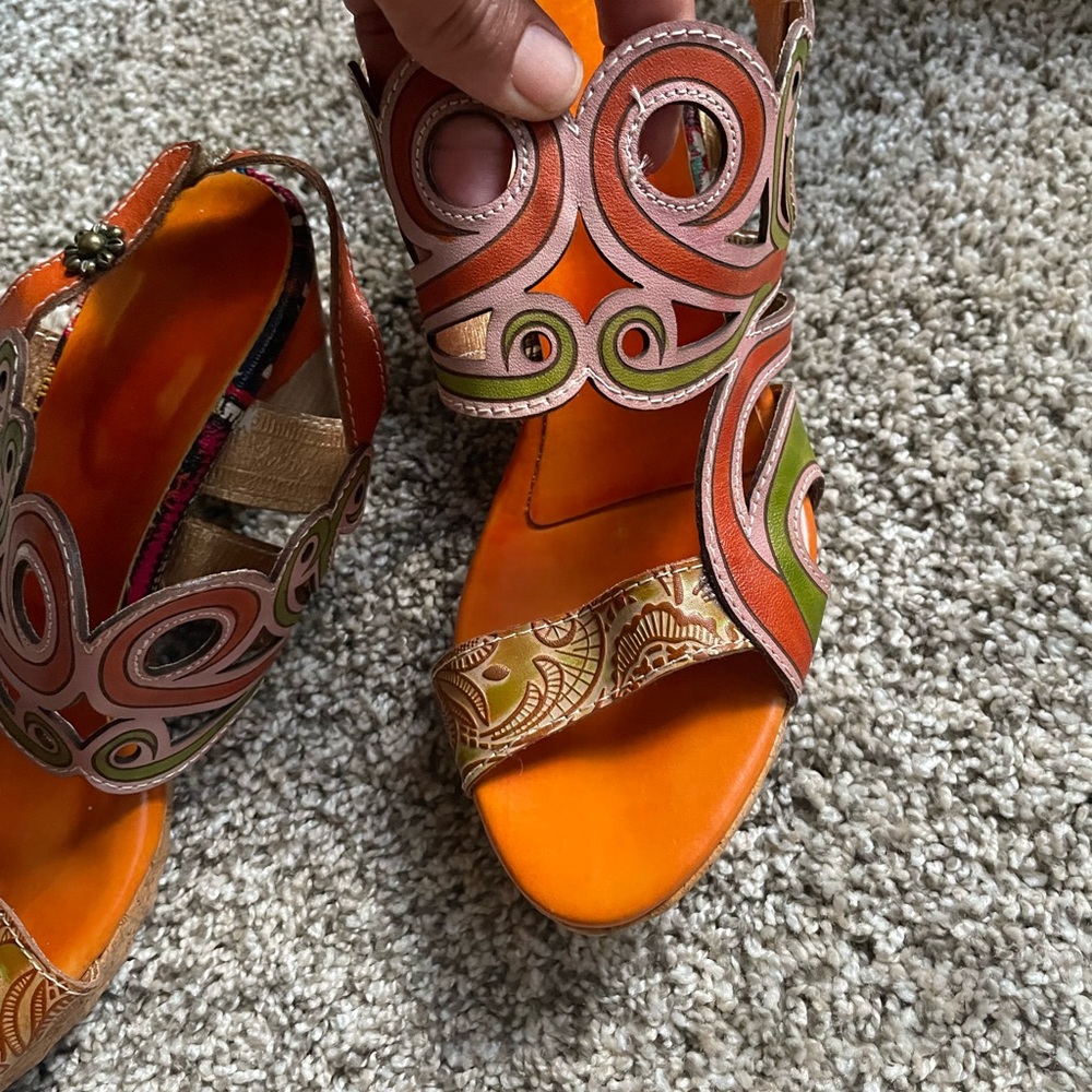 Women's Orange & Green Decorative Leather Heel Sandals sz 38 EUC - Picture 11 of 13